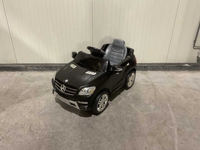Mercedes ml350 elektrische kinderauto - afbeelding 24 van  48