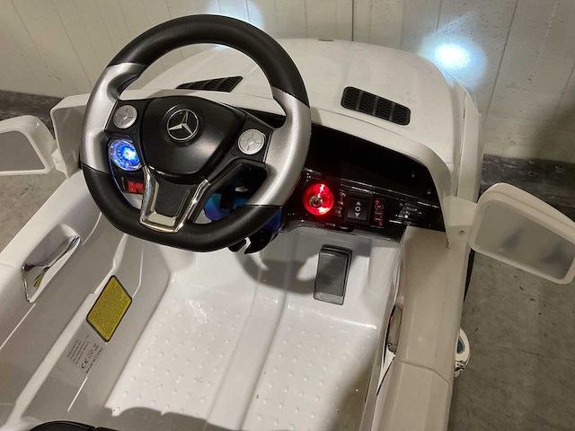 Mercedes ml350 elektrische kinderauto - afbeelding 27 van  53