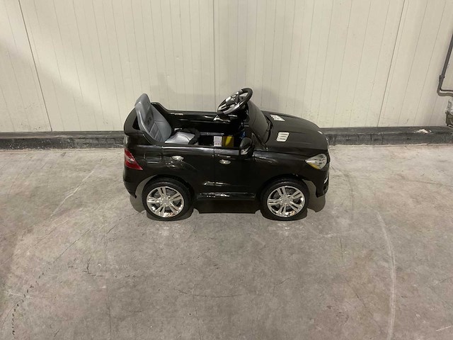 Mercedes ml350 elektrische kinderauto - afbeelding 13 van  45