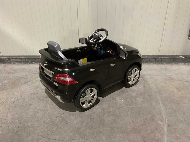 Mercedes ml350 elektrische kinderauto - afbeelding 14 van  45