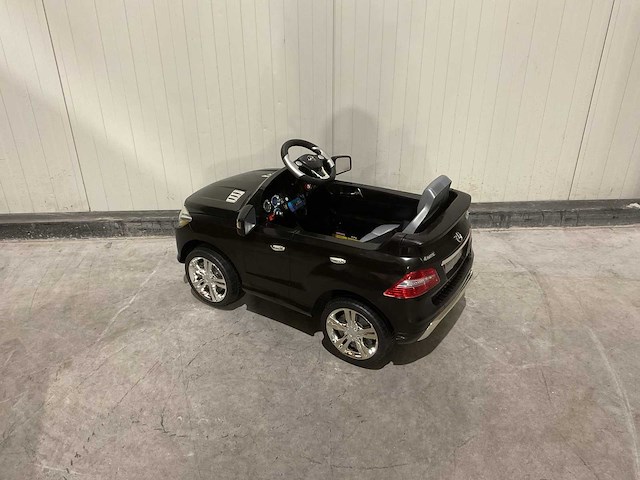 Mercedes ml350 elektrische kinderauto - afbeelding 20 van  45