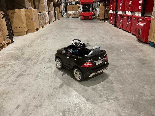 Mercedes ml350 elektrische kinderauto - afbeelding 33 van  45