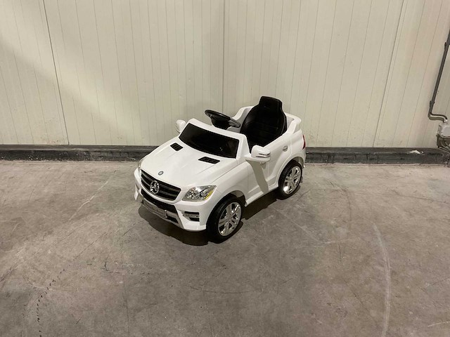 Mercedes ml350 elektrische kinderauto - afbeelding 22 van  43