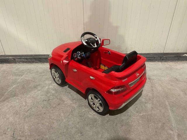 Mercedes ml350 elektrische kinderauto - afbeelding 24 van  34