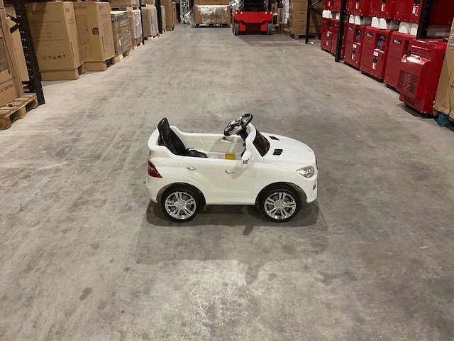 Mercedes ml350 elektrische kinderauto - afbeelding 38 van  54