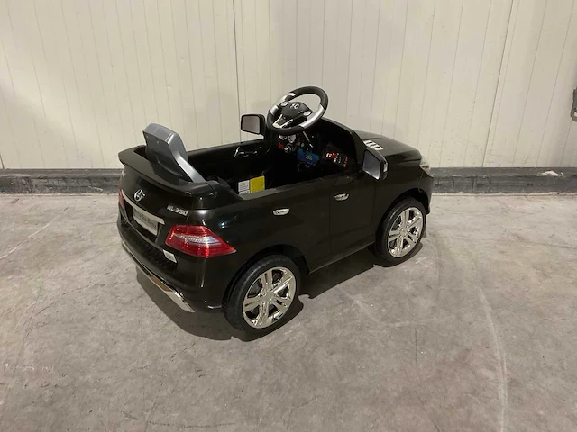 Mercedes ml350 elektrische kinderauto - afbeelding 16 van  50