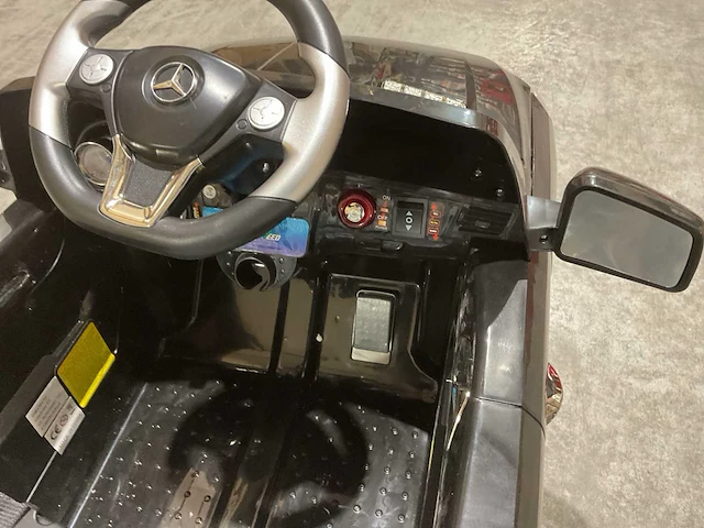 Mercedes ml350 elektrische kinderauto - afbeelding 40 van  50