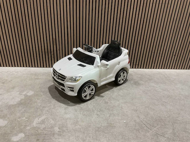 Mercedes ml350 elektrische kinderauto - afbeelding 8 van  54