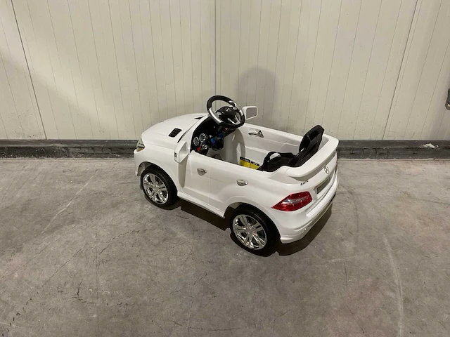 Mercedes ml350 elektrische kinderauto - afbeelding 20 van  54