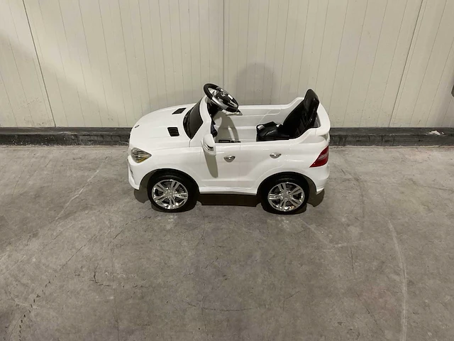 Mercedes ml350 elektrische kinderauto - afbeelding 21 van  54