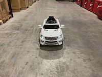 Mercedes ml350 elektrische kinderauto - afbeelding 47 van  54