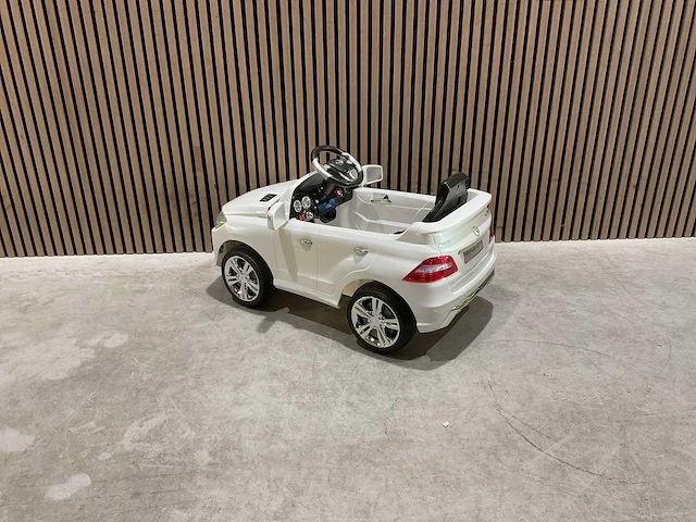 Mercedes ml350 elektrische kinderauto - afbeelding 6 van  54