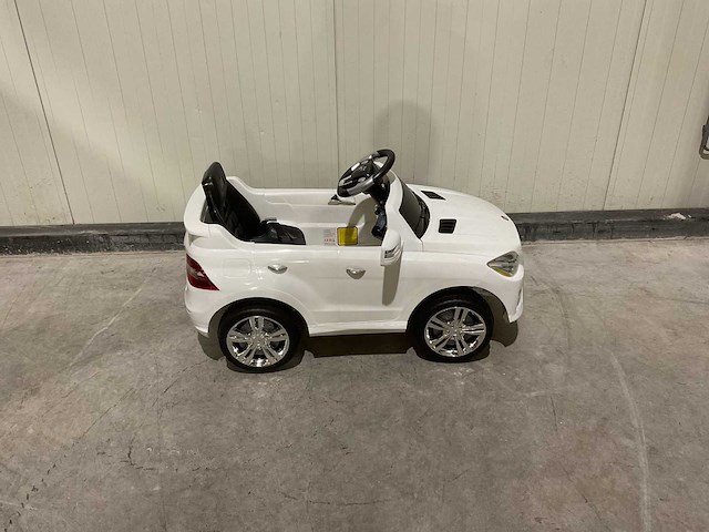 Mercedes qx-7996 wit ml350 speelgoed - afbeelding 16 van  54