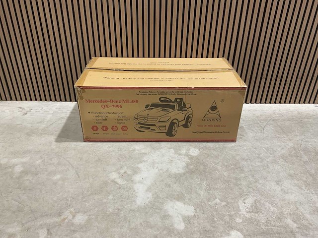 Mercedes qx-7996 wit ml350 speelgoed - afbeelding 12 van  50