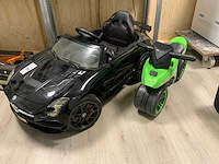 Mercedes sls amg elektrische kinderauto - afbeelding 1 van  7