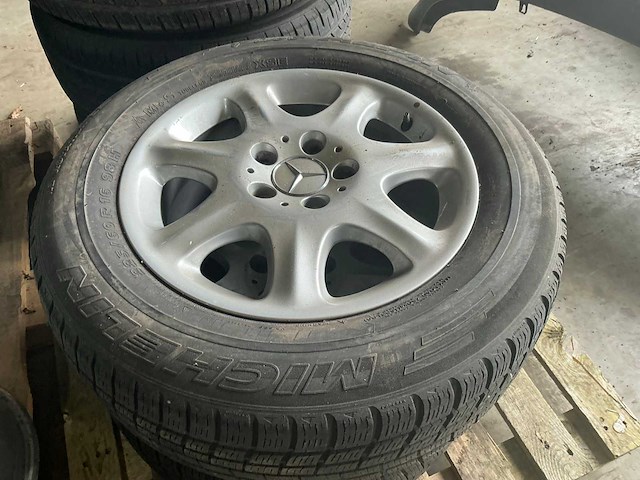 Mercedes velgen en bandensets (4x) - afbeelding 2 van  7