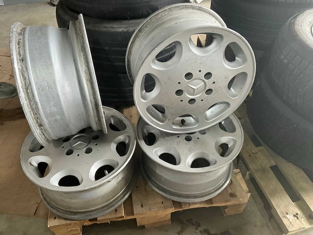 Mercedes velgen en bandensets (4x) - afbeelding 6 van  7