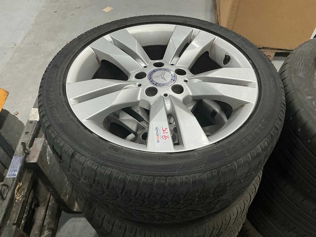 Mercedes velgen met banden (4x) - afbeelding 1 van  3