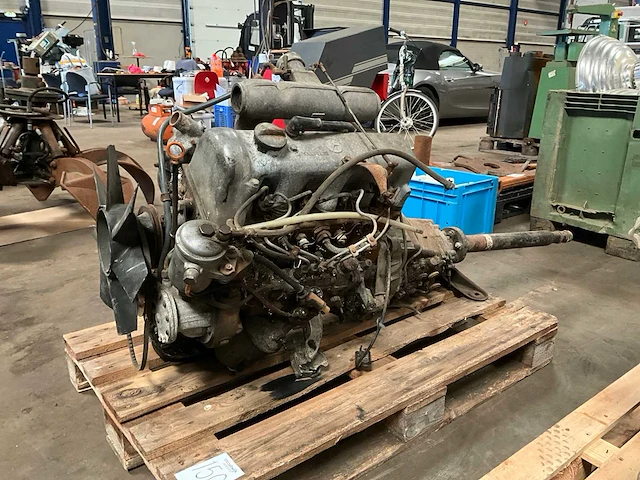 Mercedes zundfolge 1342 om615 dieselmotor - afbeelding 1 van  8