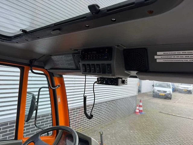 Merceds benz - 1998 - unimog ux100 - vrachtwagen - afbeelding 14 van  30