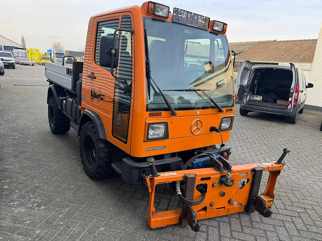 Merceds benz - 1998 - unimog ux100 - vrachtwagen - afbeelding 21 van  30