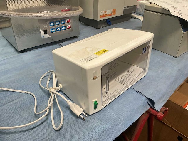 Merck cultura m 70704 aerobic incubator - afbeelding 2 van  3