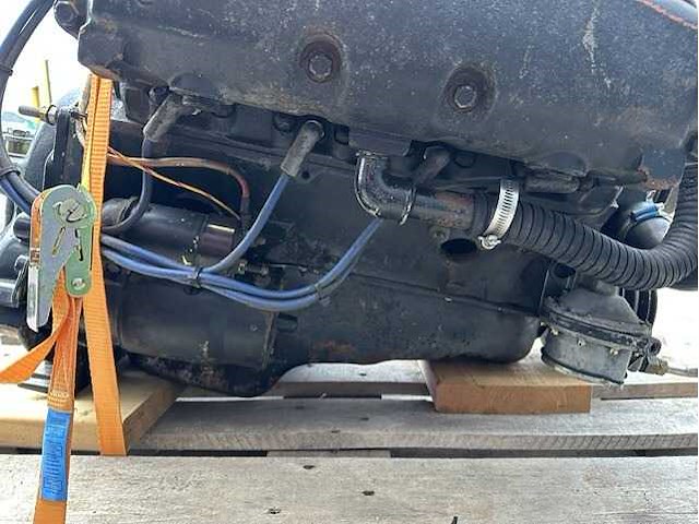 Mercruiser - v8 - inboard motor - afbeelding 1 van  3