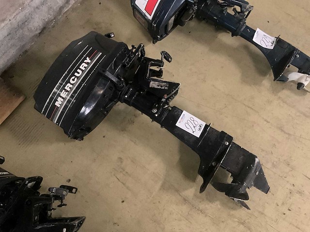 Mercury - 4 pk - buitenboordmotor - afbeelding 2 van  5
