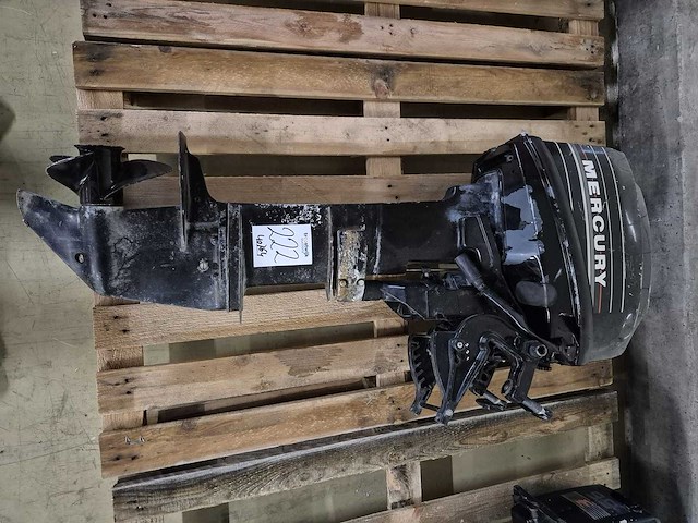 Mercury - 8 pk - buitenboordmotor - afbeelding 1 van  4