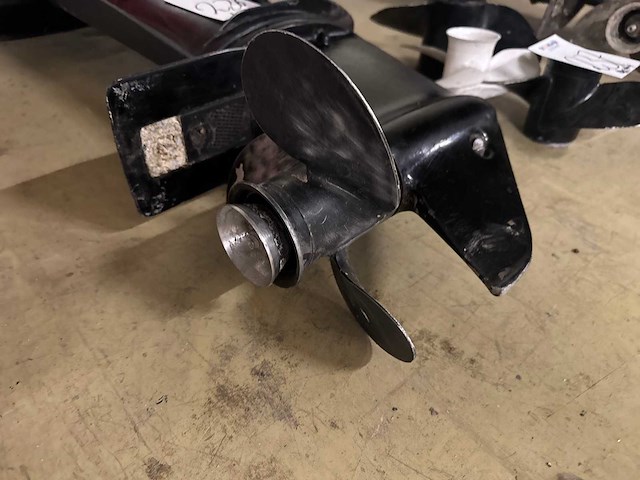 Mercury - 8 pk - buitenboordmotor - afbeelding 6 van  6