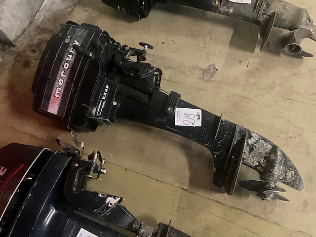 Mercury - 9,8 pk - buitenboordmotor - afbeelding 2 van  5