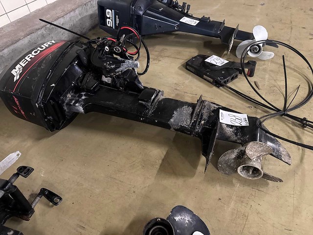 Mercury - buitenboordmotor - afbeelding 1 van  6