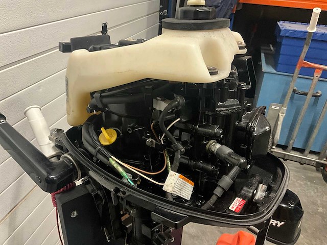 Mercury - kortstaart - 4 pk me4m4st - 4-tak - buitenboordmotor - afbeelding 10 van  26