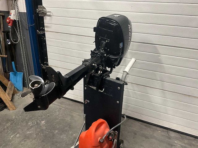 Mercury - kortstaart - 4 pk me4m4st - 4-tak - buitenboordmotor - afbeelding 19 van  26