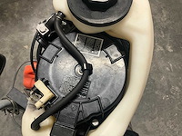 Mercury - kortstaart - 4 pk me4m4st - 4-tak - buitenboordmotor - afbeelding 11 van  19