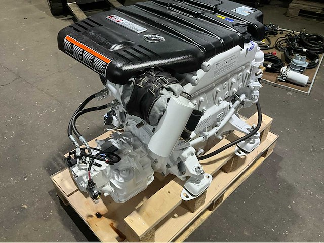 Mercury 115 hp inboard diesel inboard mr504. 2.0l marine engine - afbeelding 8 van  12