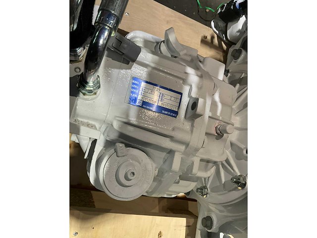 Mercury 115 hp inboard diesel inboard mr504. 2.0l marine engine - afbeelding 9 van  12