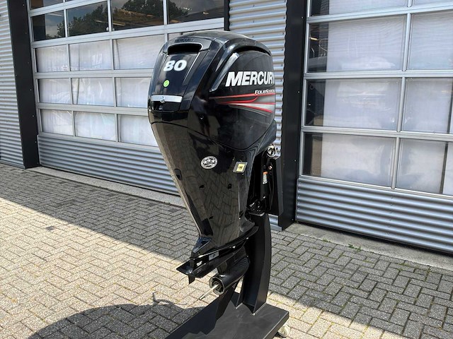 Mercury 80l 4s buitenboordmotor - afbeelding 1 van  7
