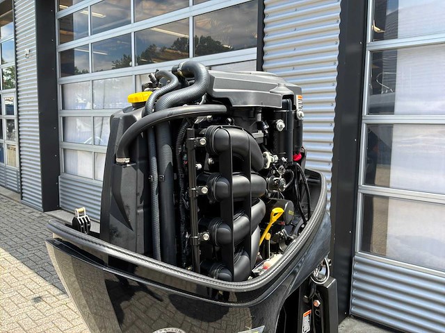 Mercury 80l 4s buitenboordmotor - afbeelding 5 van  7