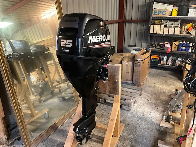 Mercury f25ml buitenboordmotor - afbeelding 1 van  8