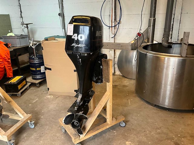 Mercury fourstroke 40pk buitenboordmotor - afbeelding 1 van  8