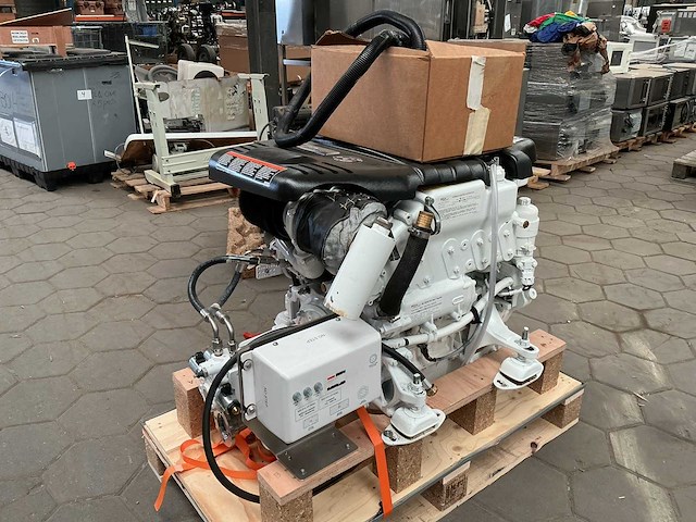 Mercury i4 motor - afbeelding 2 van  9