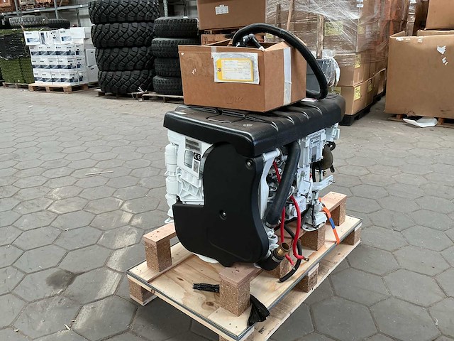 Mercury i4 motor - afbeelding 4 van  9