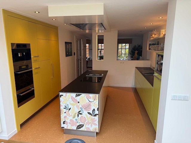 Mereno - keuken met miele apparatuur - afbeelding 1 van  47