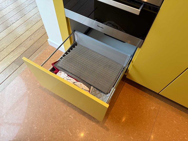 Mereno - keuken met miele apparatuur - afbeelding 26 van  47