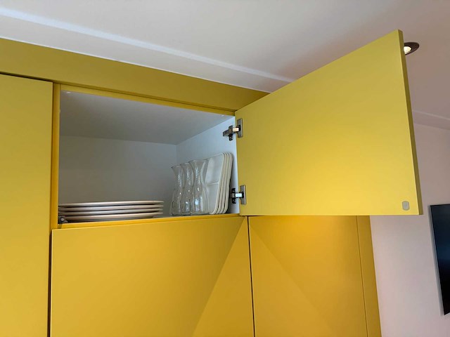 Mereno - keuken met miele apparatuur - afbeelding 37 van  47