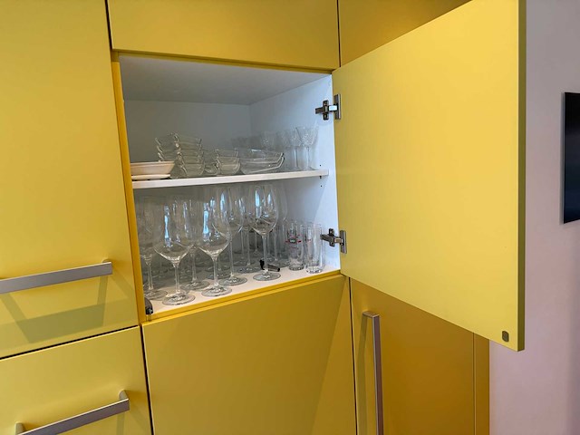 Mereno - keuken met miele apparatuur - afbeelding 38 van  47