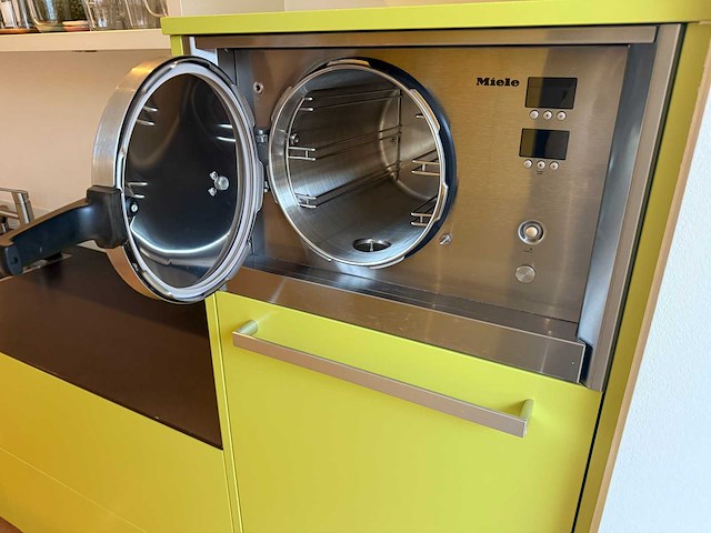 Mereno - keuken met miele apparatuur - afbeelding 9 van  38