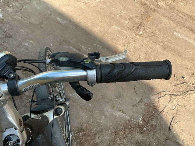 Merida crossway 8500 mountainbike - afbeelding 9 van  11
