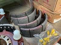 Meritor brake lining kit - afbeelding 1 van  3